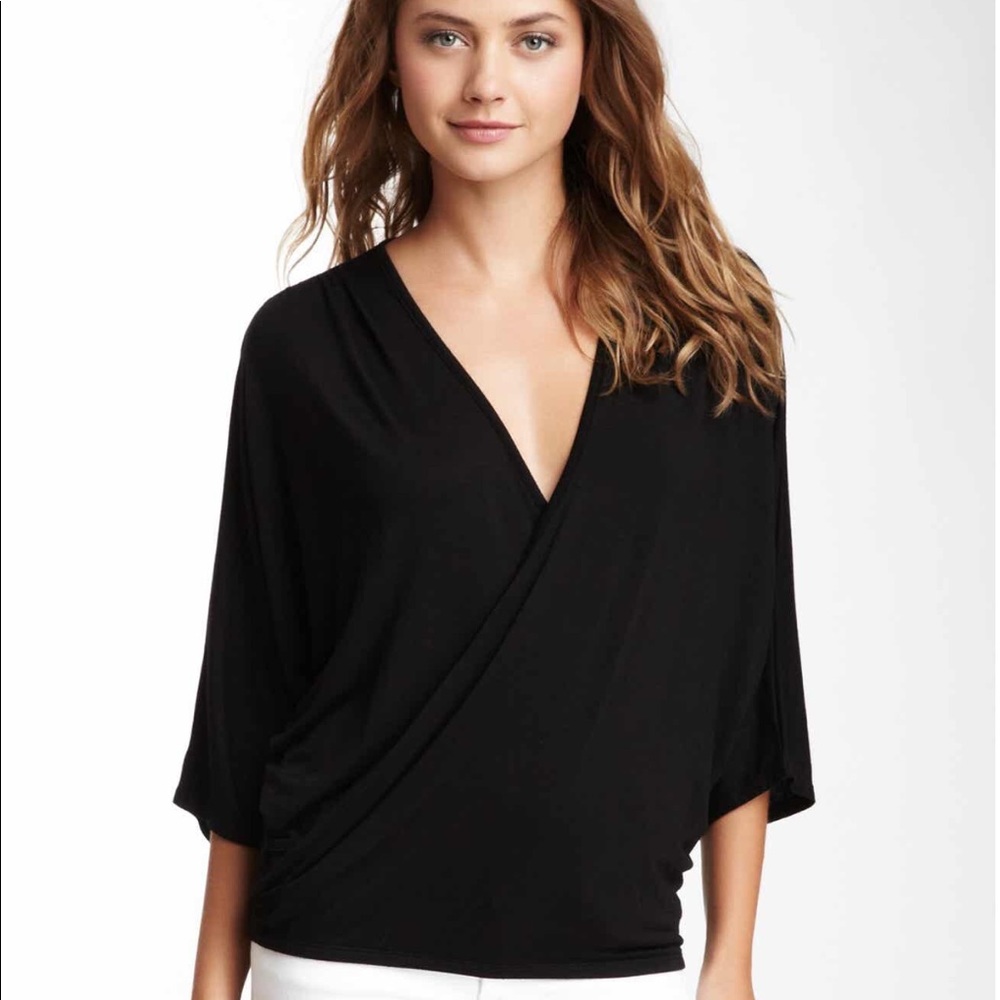 Loveappella Wrap Top sz M 🤩